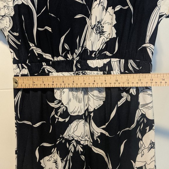 International INC Company Navy Blue & White Floral Dress - Picture 4 of 5